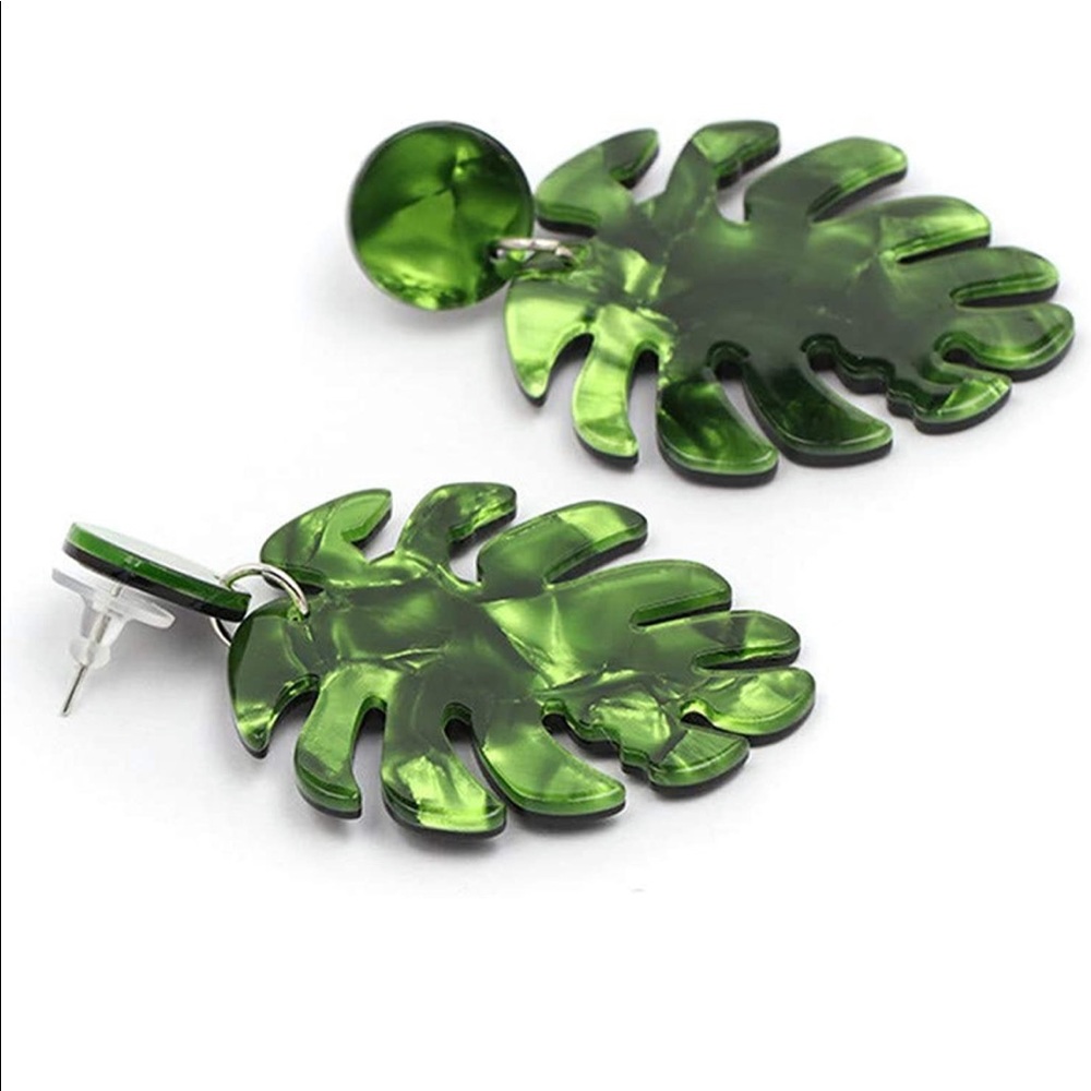 New! Minimalist Boho Bohemian Green Palm Leaf Acrylic Dangle Earrings.